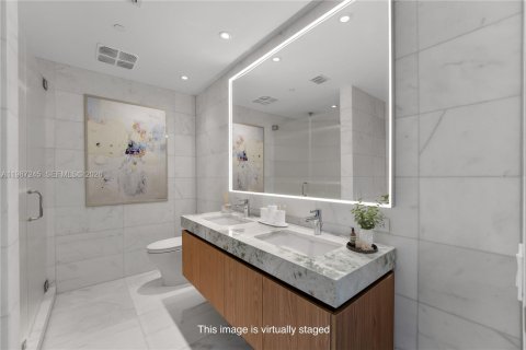 Copropriété à vendre à Miami Beach, Floride: 2 chambres, 113.15 m2 № 2255198 - photo 21