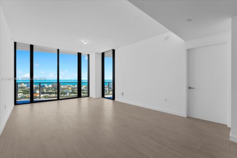 Copropriété à vendre à Miami Beach, Floride: 2 chambres, 113.15 m2 № 2255198 - photo 5