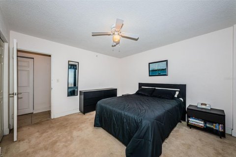 Condominio en venta en Saint Petersburg, Florida, 1 dormitorio, 65.77 m2 № 1735540 - foto 20