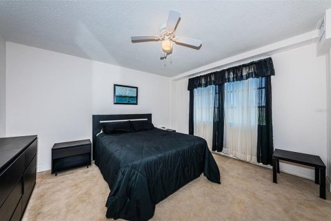 Condominio en venta en Saint Petersburg, Florida, 1 dormitorio, 65.77 m2 № 1735540 - foto 19