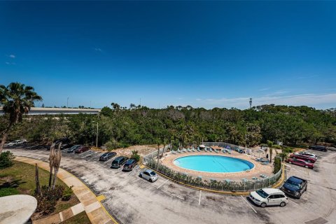 Condominio en venta en Saint Petersburg, Florida, 1 dormitorio, 65.77 m2 № 1735540 - foto 27