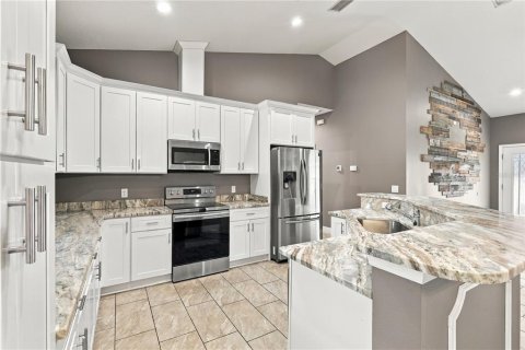 House in Ocala, Florida 4 bedrooms, 156.82 sq.m. № 2393893 - photo 16