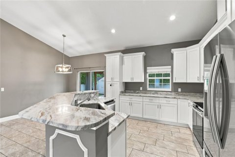 House in Ocala, Florida 4 bedrooms, 156.82 sq.m. № 2393893 - photo 14