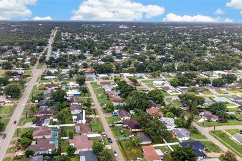 Купить виллу или дом в Сарасота, Флорида 11 комнат, 147.53м2, № 2277179 - фото 22