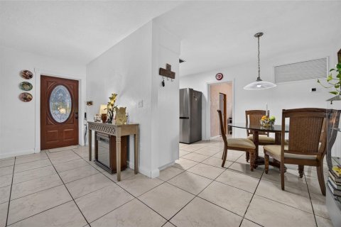 Купить виллу или дом в Сарасота, Флорида 11 комнат, 147.53м2, № 2277179 - фото 7