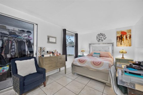 Купить виллу или дом в Сарасота, Флорида 11 комнат, 147.53м2, № 2277179 - фото 12