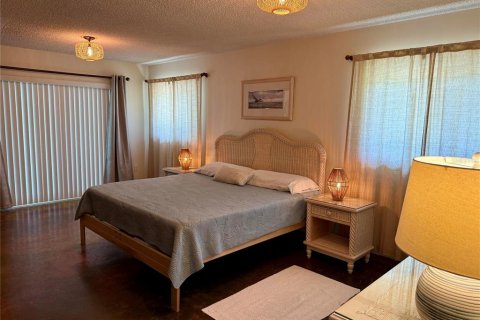 House in Sarasota, Florida 5 bedrooms, 218.69 sq.m. № 1631037 - photo 29