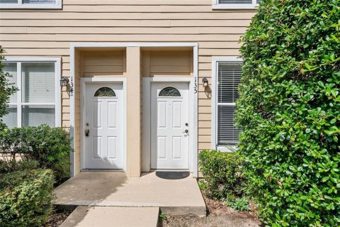 Condo in Gainesville, Florida, 2 bedrooms  № 2362588