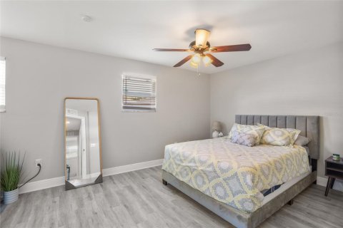House in Fort Myers, Florida 2 bedrooms, 99.13 sq.m. № 1602373 - photo 12