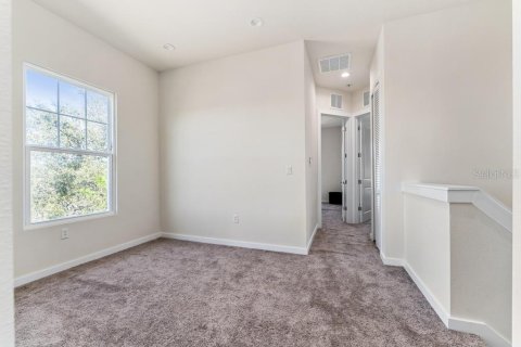 Adosado en venta en Kissimmee, Florida, 5 dormitorios, 189.89 m2 № 2150176 - foto 25