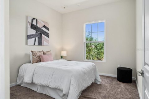 Adosado en venta en Kissimmee, Florida, 5 dormitorios, 189.89 m2 № 2150176 - foto 29