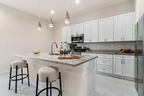 Adosado en venta en Kissimmee, Florida, 5 dormitorios, 189.89 m2 № 2150176 - foto 11