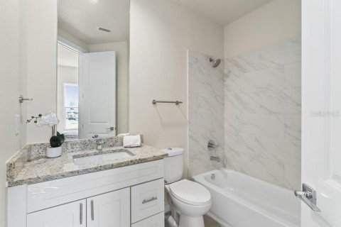 Adosado en venta en Kissimmee, Florida, 5 dormitorios, 189.89 m2 № 2150176 - foto 21
