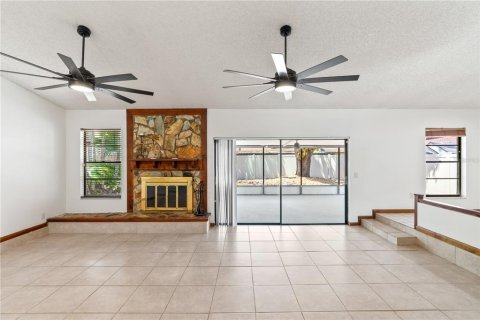 House in Tampa, Florida 3 bedrooms, 150.78 sq.m. № 1792942 - photo 12