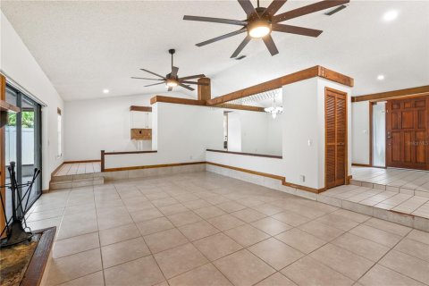 House in Tampa, Florida 3 bedrooms, 150.78 sq.m. № 1792942 - photo 14