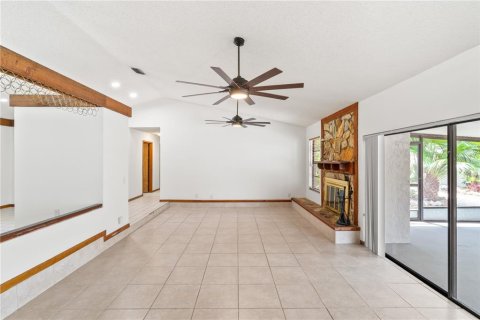 House in Tampa, Florida 3 bedrooms, 150.78 sq.m. № 1792942 - photo 17