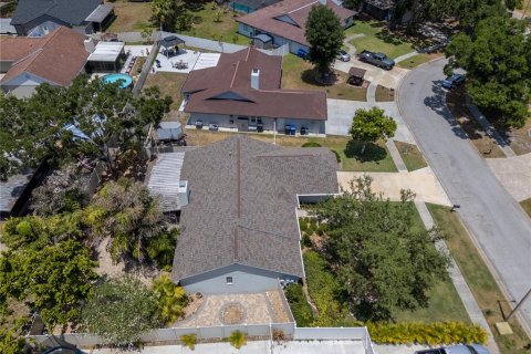 House in Tampa, Florida 3 bedrooms, 150.78 sq.m. № 1792942 - photo 5