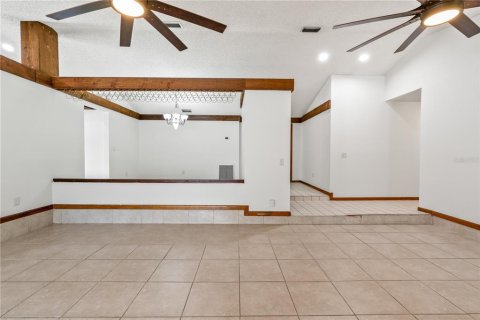 House in Tampa, Florida 3 bedrooms, 150.78 sq.m. № 1792942 - photo 15