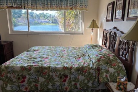 Villa ou maison à vendre à New Port Richey, Floride: 2 chambres, 140.28 m2 № 2325032 - photo 3