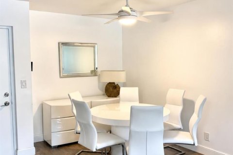Copropriété à louer à Delray Beach, Floride: 1 chambre, 67.26 m2 № 2262563 - photo 2