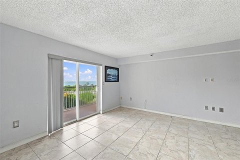 Copropriété à louer à Saint Petersburg, Floride: 1 chambre, 76.64 m2 № 2415097 - photo 14