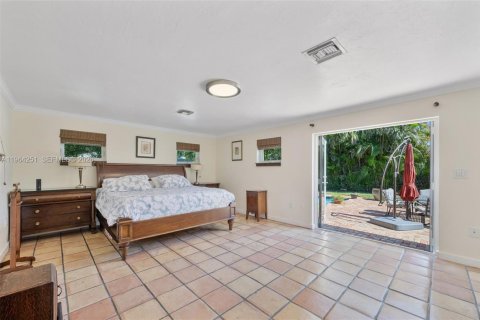 House in Miami Shores, Florida 3 bedrooms, 179.95 sq.m. № 2026872 - photo 29