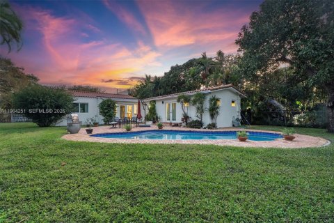 House in Miami Shores, Florida 3 bedrooms, 179.95 sq.m. № 2026872 - photo 3