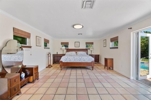 House in Miami Shores, Florida 3 bedrooms, 179.95 sq.m. № 2026872 - photo 28