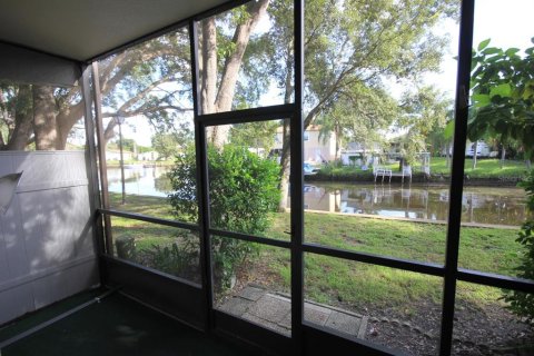Condominio en alquiler en Tampa, Florida, 1 dormitorio, 70.61 m2 № 1885293 - foto 7