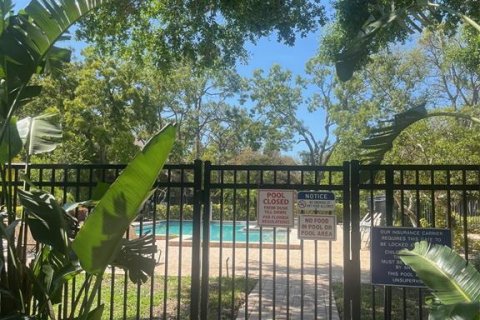 Condo in Palm Harbor, Florida, 2 bedrooms  № 1658263 - photo 28