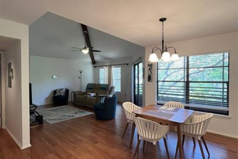 Condo in Palm Harbor, Florida, 2 bedrooms  № 1658263 - photo 12