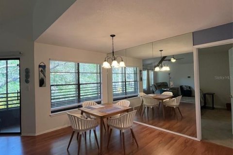 Condo in Palm Harbor, Florida, 2 bedrooms  № 1658263 - photo 11