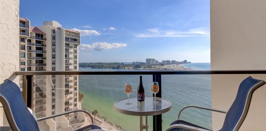Condominio en Clearwater, Florida, 2 dormitorios № 1844229