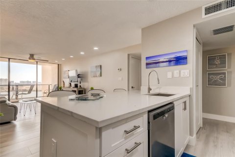 Condominio en venta en Clearwater, Florida, 2 dormitorios, 110.18 m2 № 1844229 - foto 4