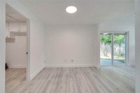 Casa en venta en Orlando, Florida, 4 dormitorios, 144 m2 № 1796010 - foto 6