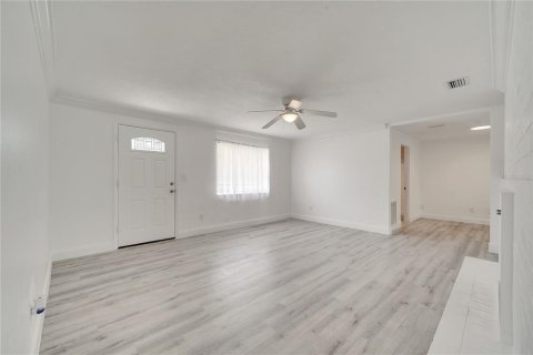 Casa en venta en Orlando, Florida, 4 dormitorios, 144 m2 № 1796010 - foto 4