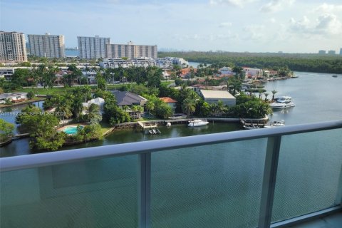 Condo in Sunny Isles Beach, Florida, 2 bedrooms № 2026711