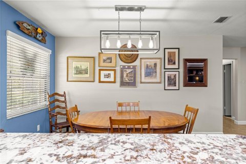 Casa en venta en Ocala, Florida, 3 dormitorios, 192.87 m2 № 1884370 - foto 19
