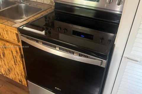 Снять в аренду квартиру в Бока-Ратон, Флорида 3 спальни, 74.69м2, № 1880392 - фото 8