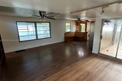 Снять в аренду квартиру в Бока-Ратон, Флорида 3 спальни, 74.69м2, № 1880392 - фото 12