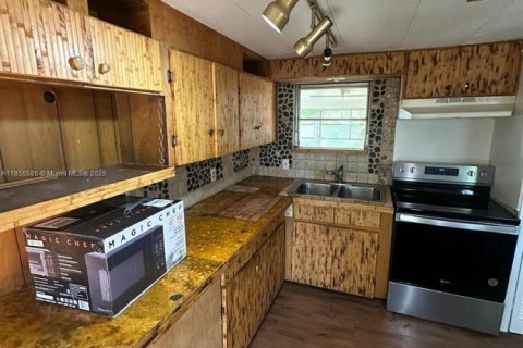 Снять в аренду квартиру в Бока-Ратон, Флорида 3 спальни, 74.69м2, № 1880392 - фото 3