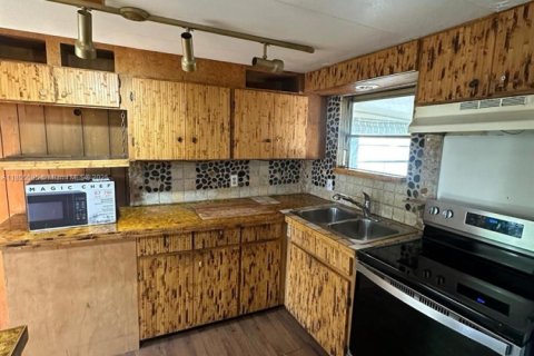 Снять в аренду квартиру в Бока-Ратон, Флорида 3 спальни, 74.69м2, № 1880392 - фото 5