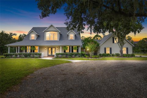 Villa ou maison à vendre à Sarasota, Floride: 5 chambres, 305.56 m2 № 2389095 - photo 2