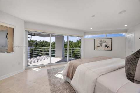 Land in Miami, Florida № 1458524 - photo 18