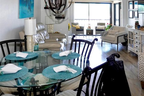 Condo in Port Charlotte, Florida, 2 bedrooms  № 2096517 - photo 7