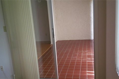 Купить кондоминиум в Нью-Порт-Ричи, Флорида 4 комнаты, 96.06м2, № 2232083 - фото 18