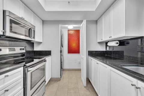 Condo in Boca Raton, Florida, 1 bedroom № 2246624 - photo 6