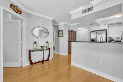 Condo in Boca Raton, Florida, 1 bedroom № 2246624 - photo 30