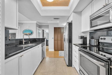 Condo in Boca Raton, Florida, 1 bedroom № 2246624