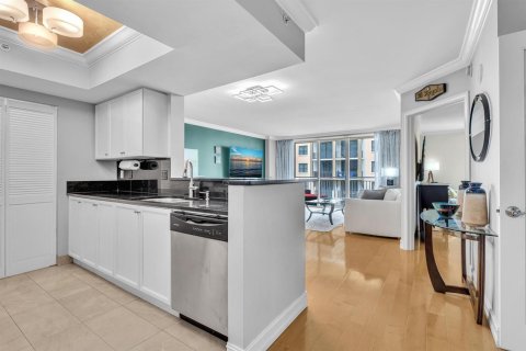 Condo in Boca Raton, Florida, 1 bedroom № 2246624 - photo 4
